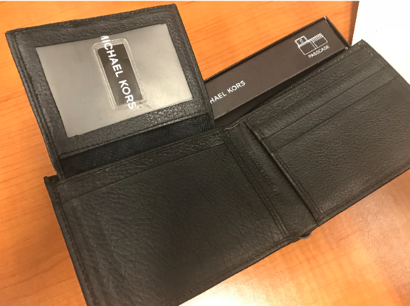 Michael Kors Men's Wallet Black Full Grain Leather Bifold Passcase USAStock  offers | GLOBAL STOCKS