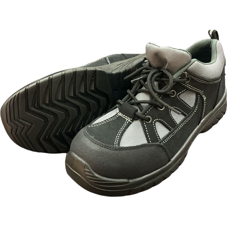 Safety shoes stock Europe